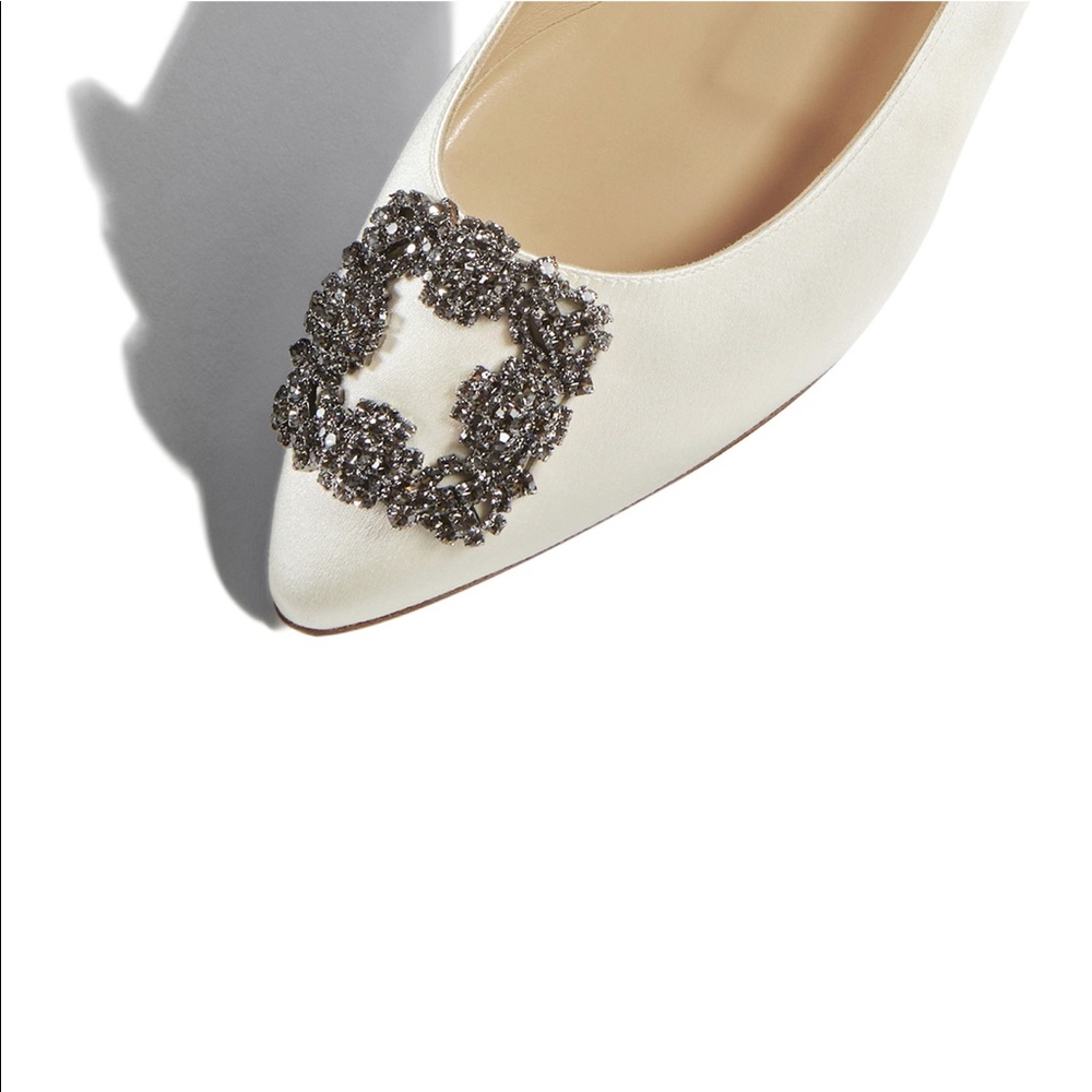 MANOLO BLAHNIK Hangisi Crystal Flats